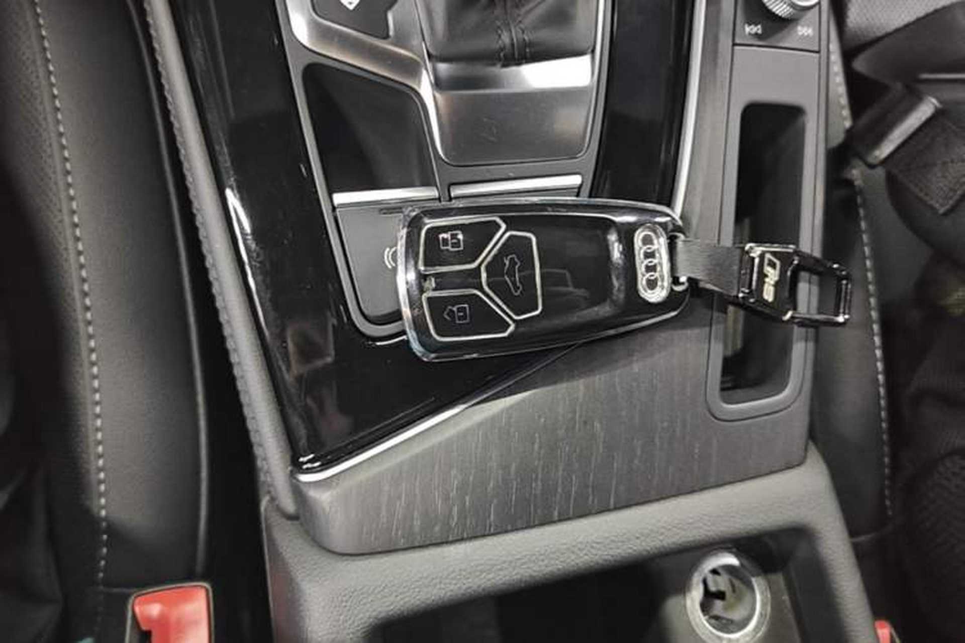 Used Audi A4L 2024 40 TFSI Luxury Dynamic Edition Interior 1