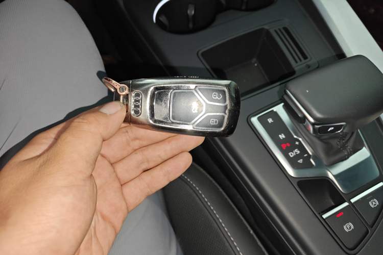 Used Audi A4L 2024 40 TFSI Fashion Dynamic Model Interior 1