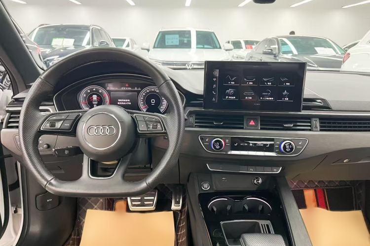 Used Audi A4L 2024 40 TFSI Luxury Dynamic Edition Interior 2