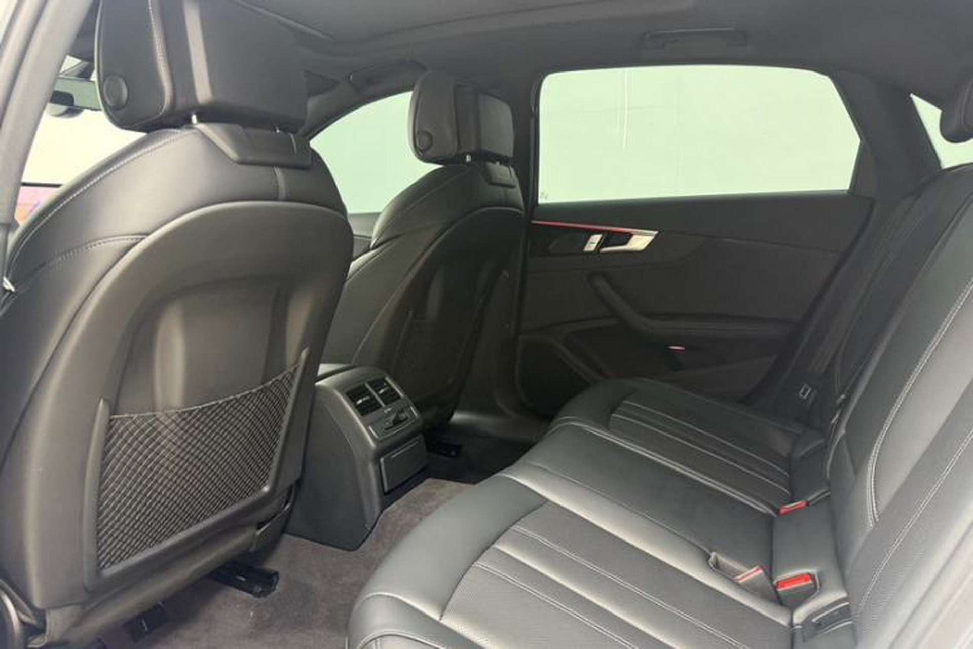 Used Audi A4L 2024 40 TFSI Luxury Dynamic Edition Interior 2