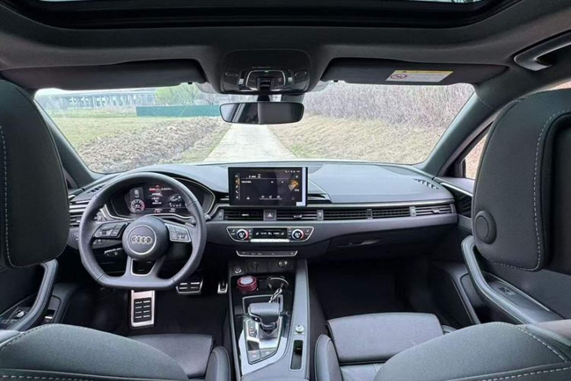 Used Audi A4L 2024 40 TFSI Luxury Dynamic Edition Interior 3