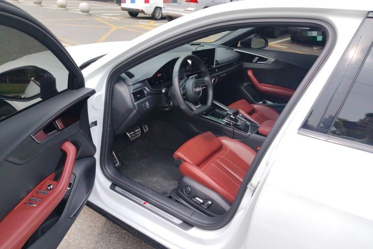 Used Audi A4L 2024 40 TFSI Luxury Dynamic Edition (Starry Night Version) Interior 3
