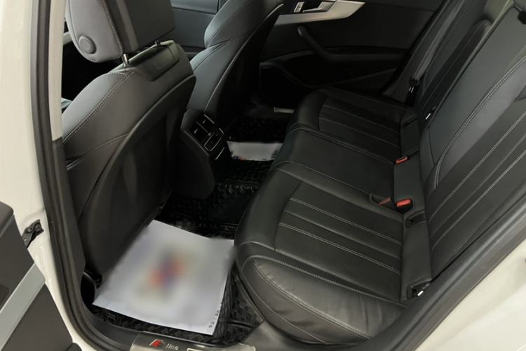 Used Audi A4L 2024 40 TFSI Fashion Dynamic Model Interior 4