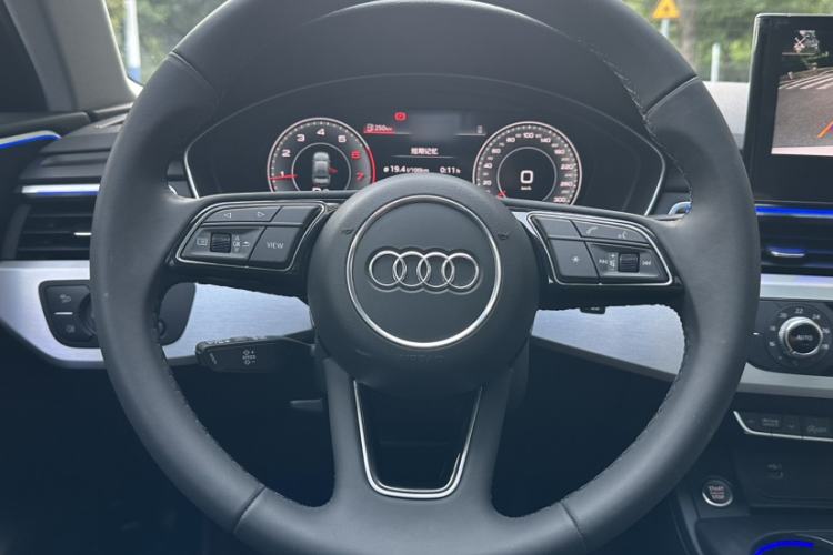 Used Audi A4L 2024 40 TFSI Fashion Dynamic Model Interior 4