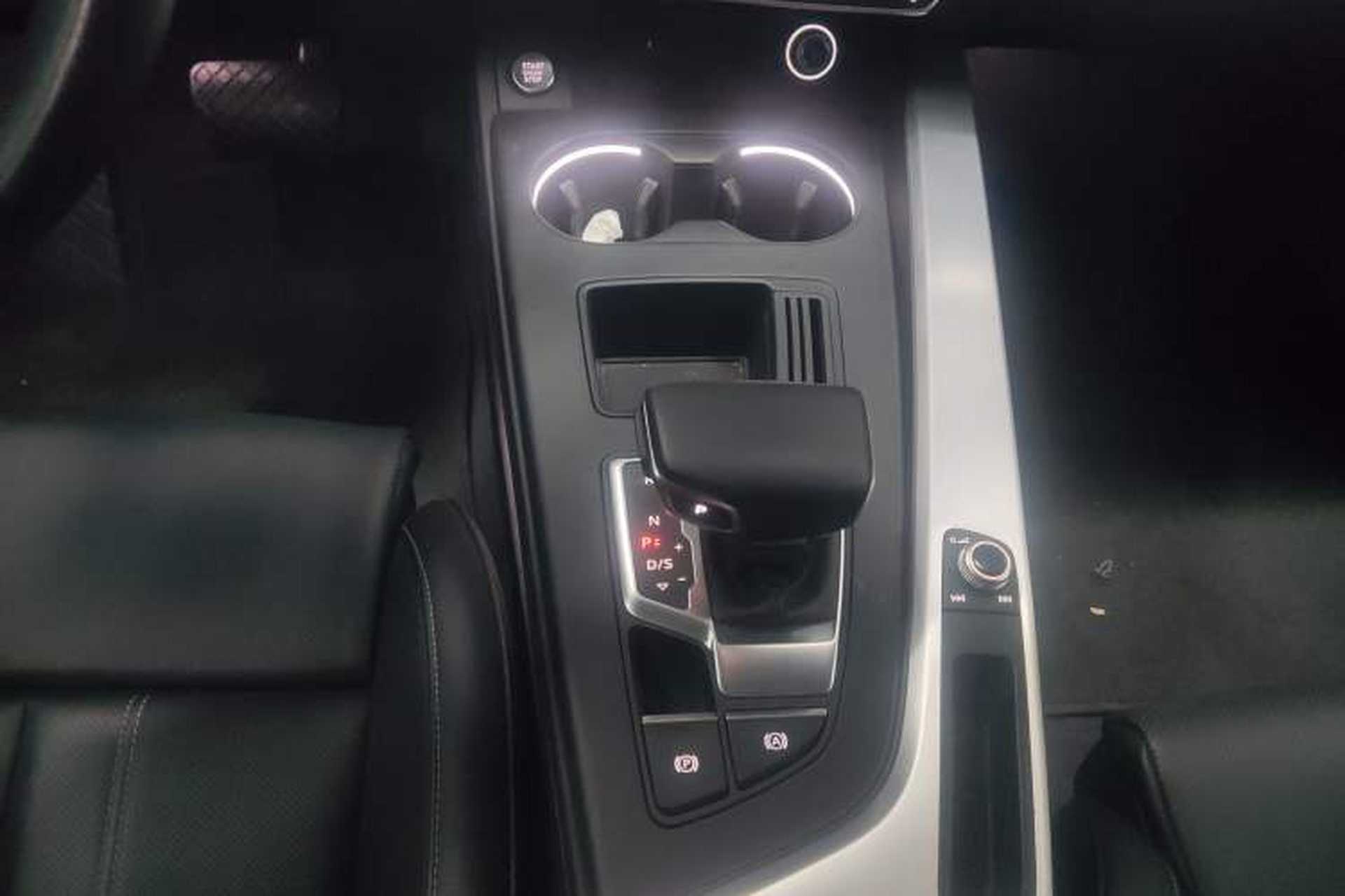 Used Audi A4L 2024 40 TFSI Fashion Dynamic Model Interior 4