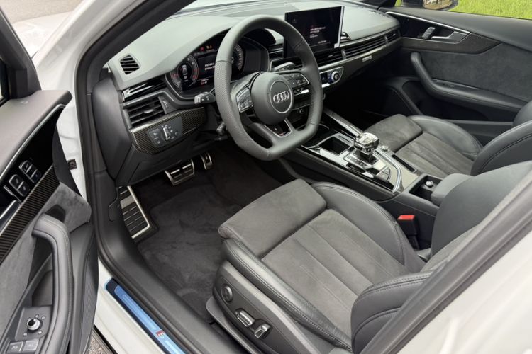 Used Audi A4L 2024 45 TFSI quattro Prestige Dynamic Edition Interior 5