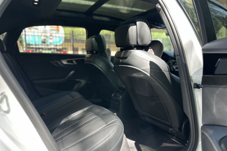 Used Audi A4L 2024 40 TFSI Luxury Dynamic Edition Interior 6