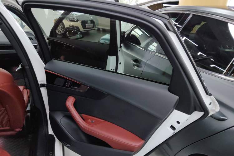 Used Audi A4L 2024 40 TFSI Luxury Dynamic Edition Interior 6