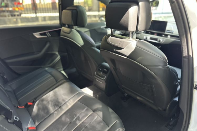Used Audi A4L 2024 40 TFSI Luxury Dynamic Edition Interior 6