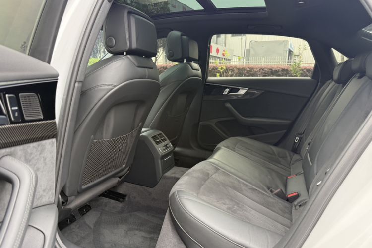 Used Audi A4L 2024 45 TFSI quattro Prestige Dynamic Edition Interior 6