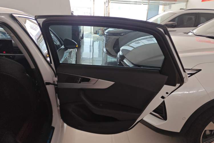 Used Audi A4L 2024 40 TFSI Fashion Dynamic Model Interior 6