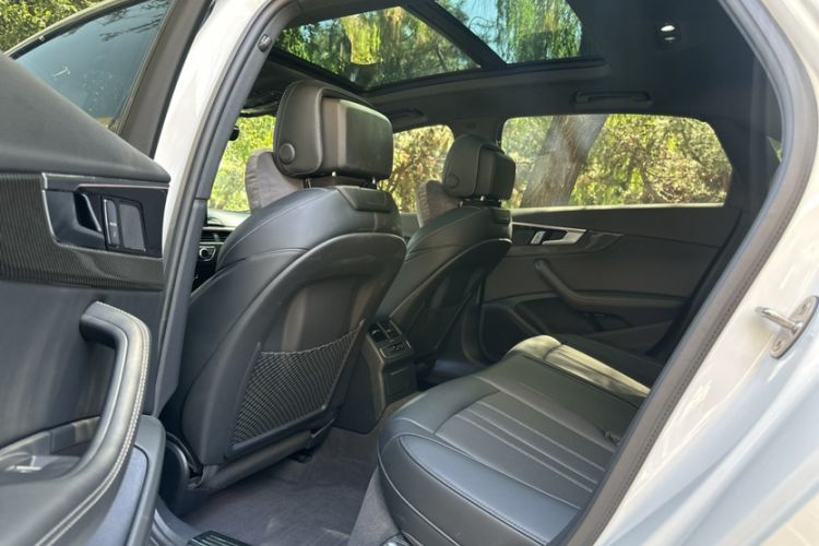 Used Audi A4L 2024 40 TFSI Luxury Dynamic Edition Interior 8