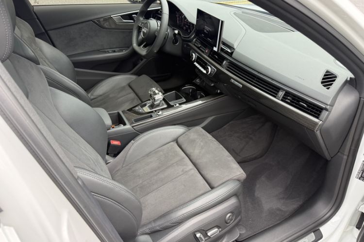 Used Audi A4L 2024 45 TFSI quattro Prestige Dynamic Edition Interior 9