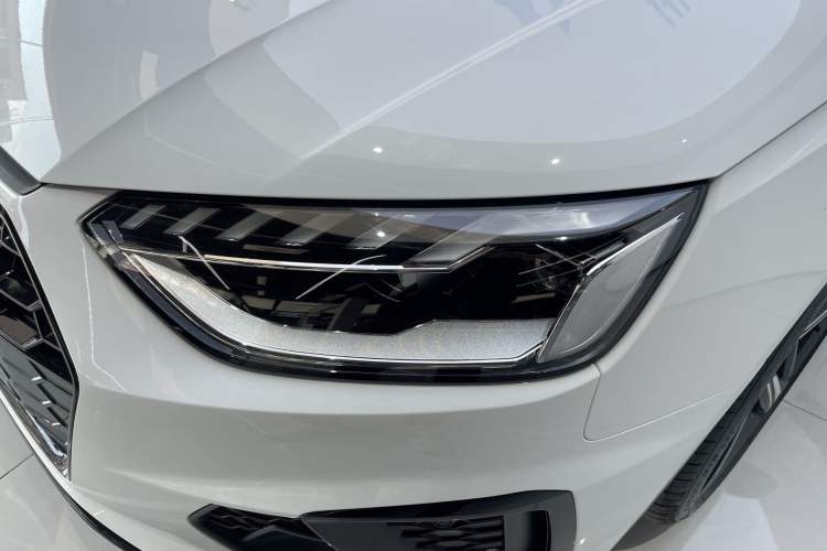 Used Audi A4L 2024 40 TFSI Luxury Dynamic Edition Left Front Headlight