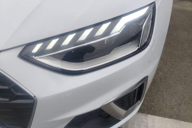 Used Audi A4L 2024 40 TFSI Fashion Dynamic Model Left Front Headlight