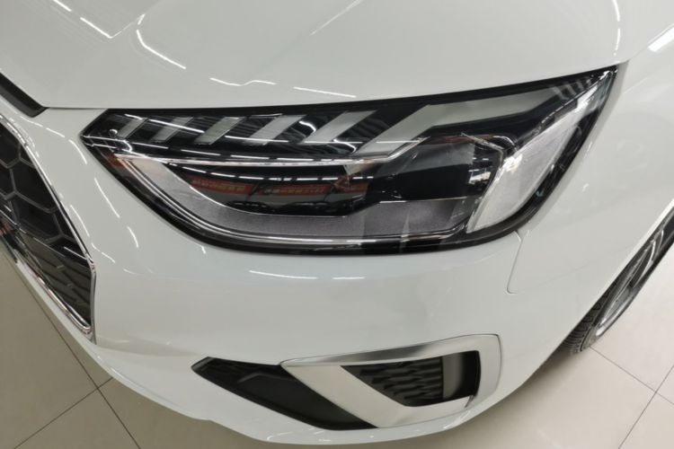 Used Audi A4L 2024 40 TFSI Fashion Dynamic Model Left Front Headlight