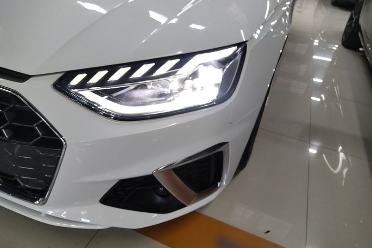 Used Audi A4L 2024 40 TFSI Fashion Dynamic Model Left Front Headlight