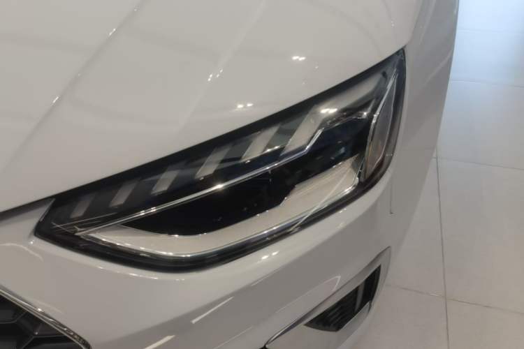 Used Audi A4L 2024 40 TFSI Fashion Dynamic Model Left Front Headlight