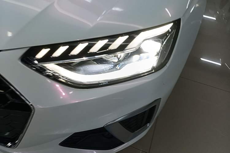 Used Audi A4L 2024 40 TFSI Fashion Dynamic Model Left Front Headlight