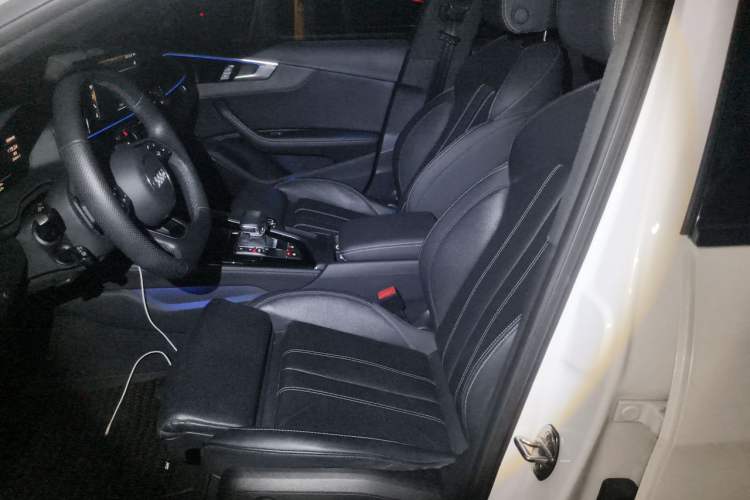 Used Audi A4L 2024 40 TFSI Luxury Dynamic Edition Left Front Seat
