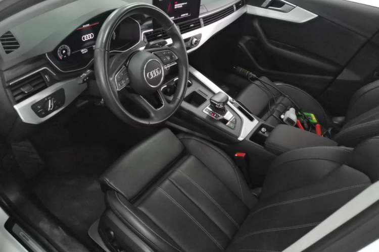 Used Audi A4L 2024 40 TFSI Fashion Dynamic Model Left Front Seat