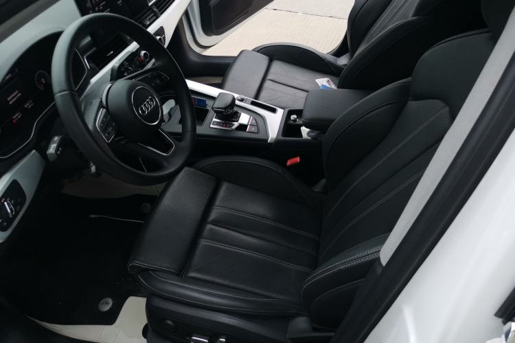 Used Audi A4L 2024 40 TFSI Fashion Dynamic Model Left Front Seat