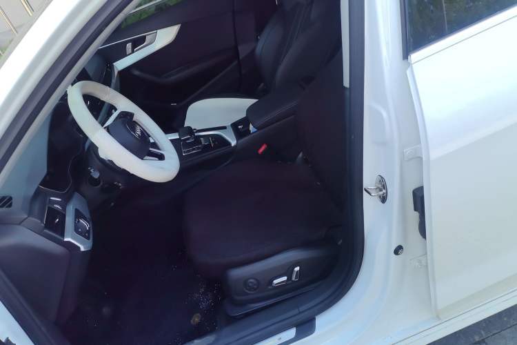 Used Audi A4L 2024 40 TFSI Fashion Dynamic Model Left Front Seat