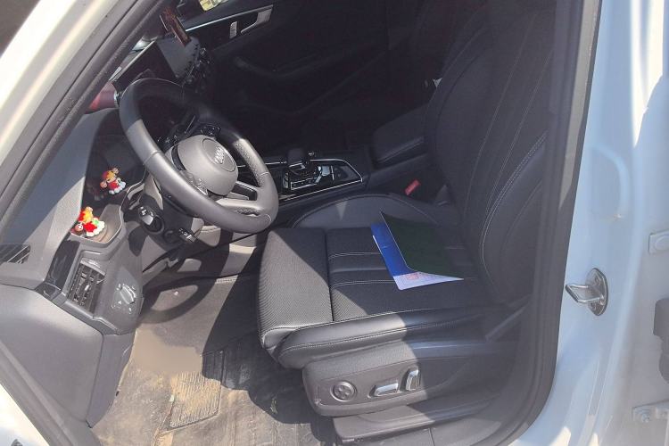 Used Audi A4L 2024 40 TFSI Luxury Dynamic Edition Left Front Seat