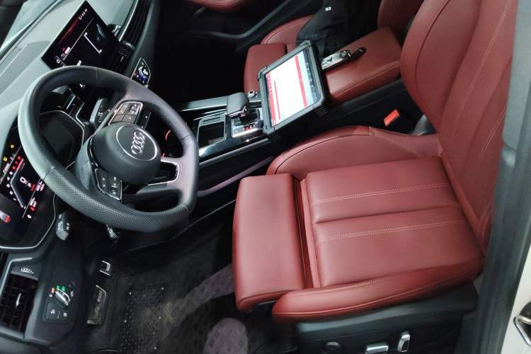 Used Audi A4L 2024 40 TFSI Luxury Dynamic Edition Left Front Seat