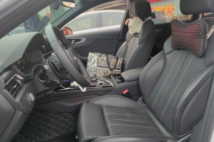 Used Audi A4L 2024 40 TFSI Luxury Dynamic Edition Left Front Seat