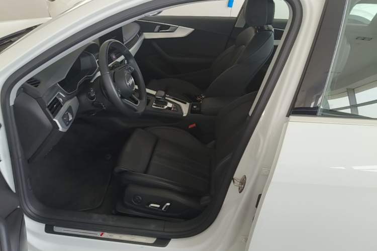 Used Audi A4L 2024 40 TFSI Fashion Dynamic Model Left Front Seat