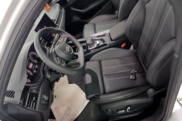 Used Audi A4L 2024 40 TFSI Luxury Dynamic Edition Left Front Seat