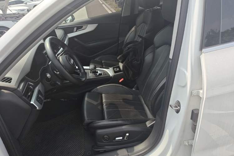 Used Audi A4L 2024 40 TFSI Fashion Dynamic Model Left Front Seat