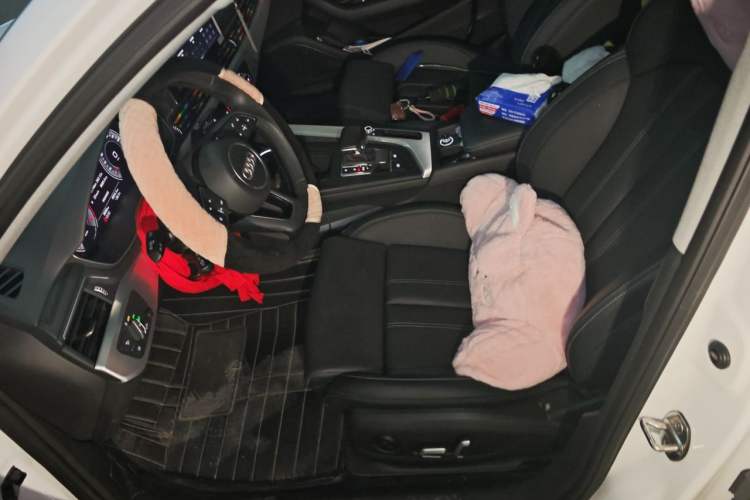 Used Audi A4L 2024 40 TFSI Fashion Dynamic Model Left Front Seat