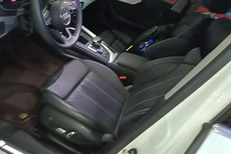 Used Audi A4L 2024 40 TFSI Fashion Dynamic Model Left Front Seat
