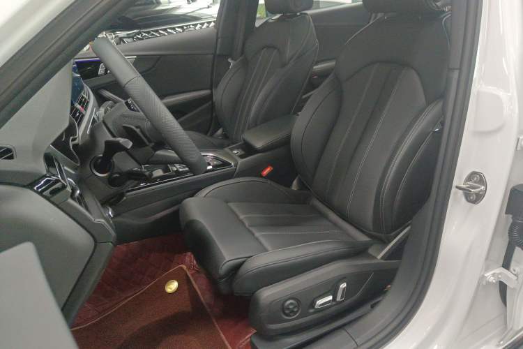Used Audi A4L 2024 40 TFSI Luxury Dynamic Edition Left Front Seat
