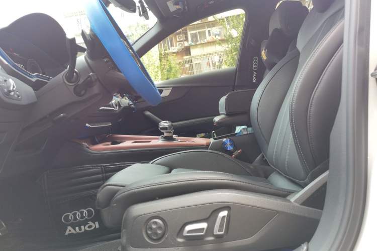 Used Audi A4L 2024 40 TFSI Luxury Dynamic Edition Left Front Seat