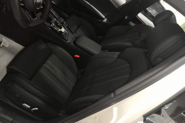 Used Audi A4L 2024 40 TFSI Luxury Dynamic Edition Left Front Seat