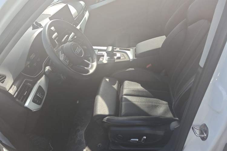 Used Audi A4L 2024 40 TFSI Fashion Dynamic Model Left Front Seat