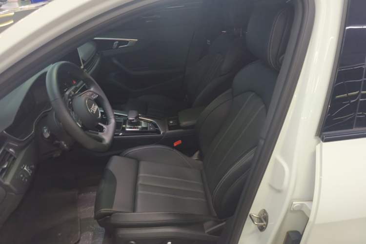 Used Audi A4L 2024 40 TFSI Luxury Dynamic Edition Left Front Seat