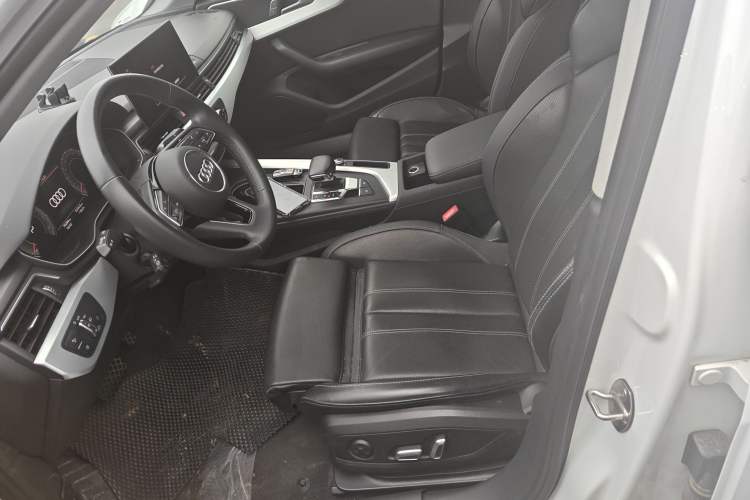 Used Audi A4L 2024 40 TFSI Fashion Dynamic Model Left Front Seat