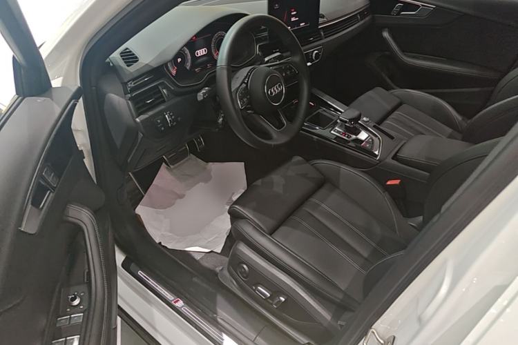 Used Audi A4L 2024 40 TFSI Luxury Dynamic Edition Left Front Seat