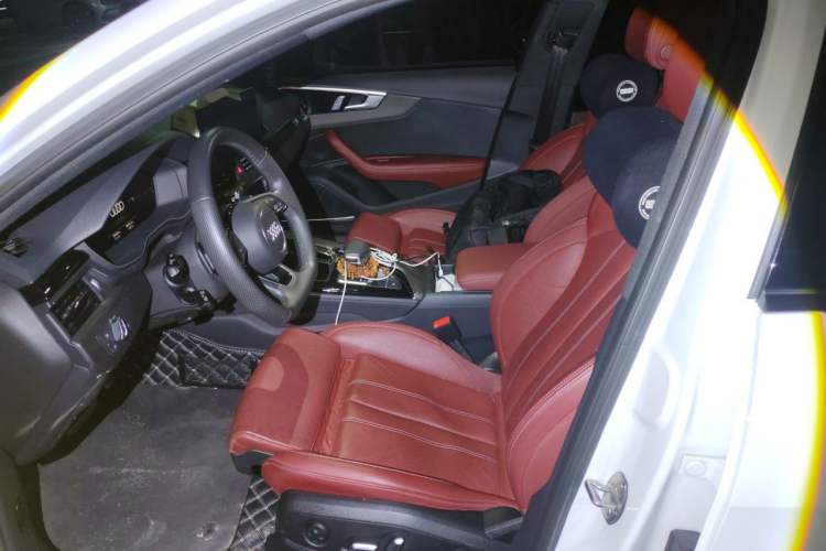 Used Audi A4L 2024 40 TFSI Luxury Dynamic Edition (Starry Night Version) Left Front Seat