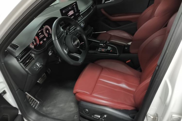 Used Audi A4L 2024 40 TFSI Luxury Dynamic Edition (Starry Night Version) Left Front Seat