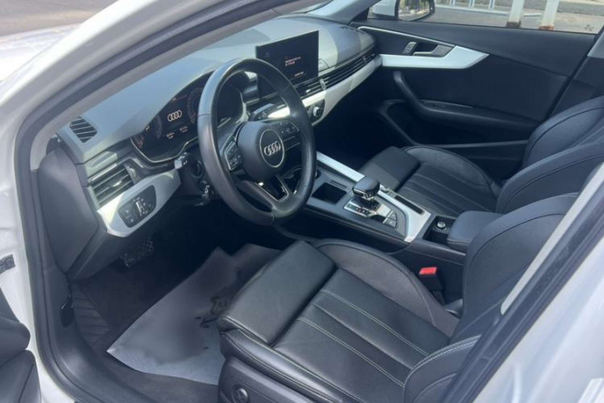 Used Audi A4L 2024 40 TFSI Fashion Dynamic Model Left Front Seat