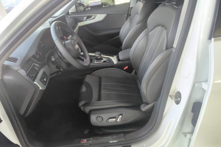 Used Audi A4L 2024 40 TFSI Fashion Dynamic Model Left Front Seat