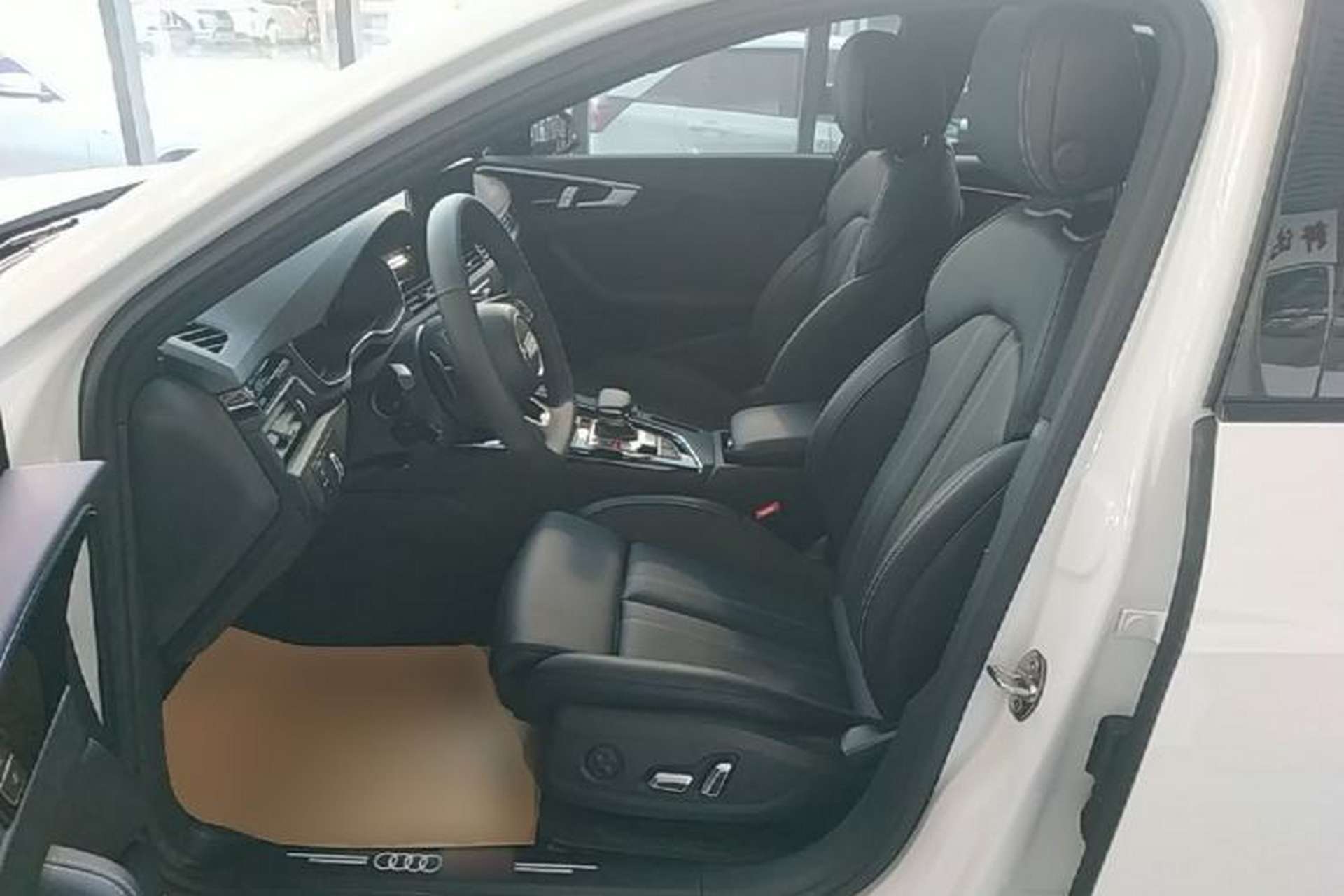 Used Audi A4L 2024 40 TFSI Luxury Dynamic Edition Left Front Seat