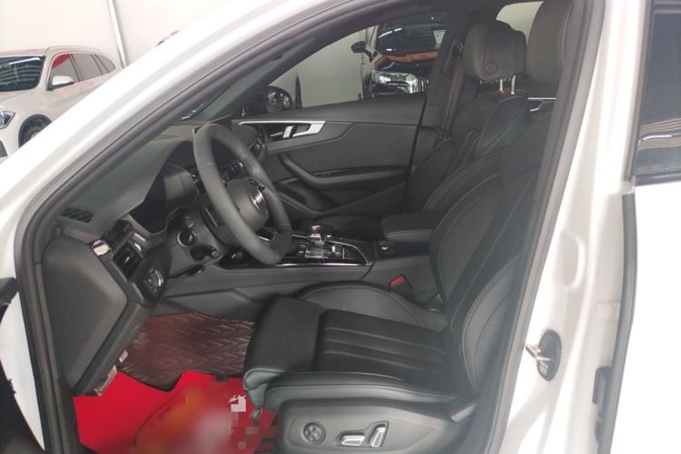 Used Audi A4L 2024 40 TFSI Luxury Dynamic Edition Left Front Seat