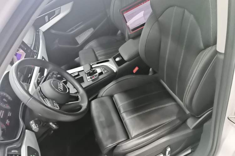 Used Audi A4L 2024 40 TFSI Fashion Dynamic Model Left Front Seat