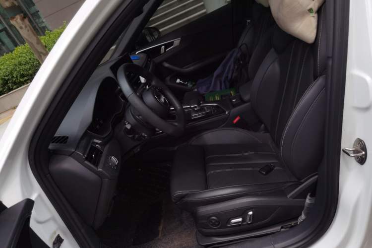 Used Audi A4L 2024 40 TFSI Luxury Dynamic Edition Left Front Seat